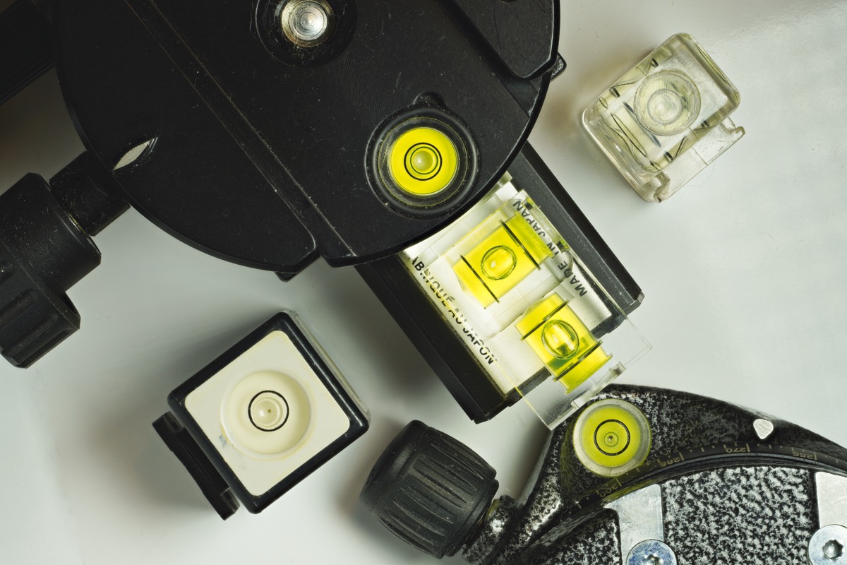 An array of multiple spirit levels showing almost perfect agreement in precision measurement